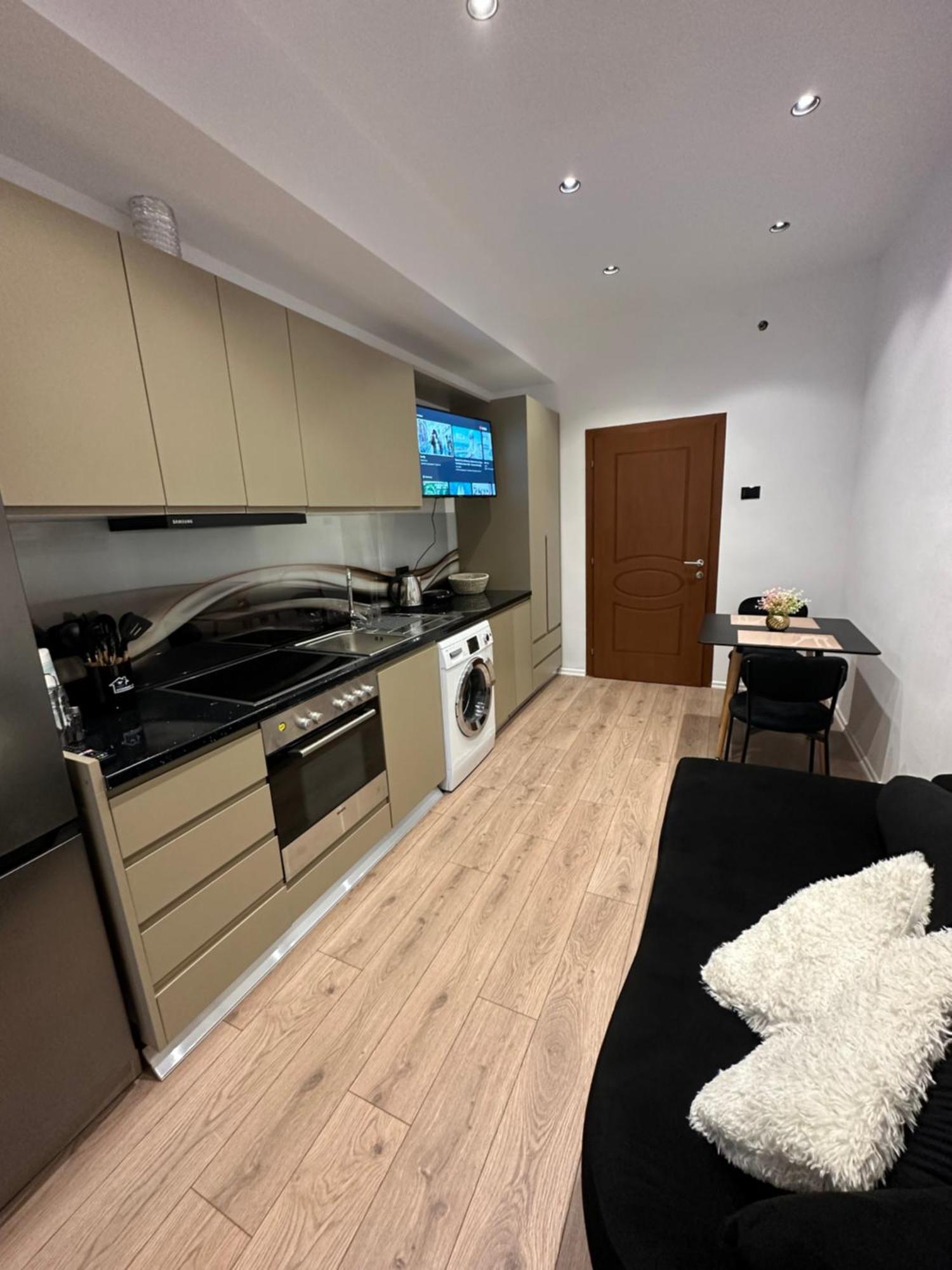 Heart Of Tirana Apartment 外观 照片